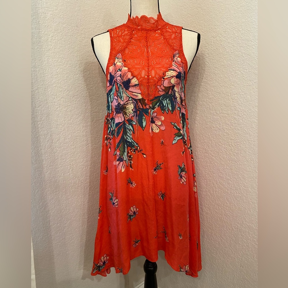 Free People Floral Tunic. Size XS. Color Cherry